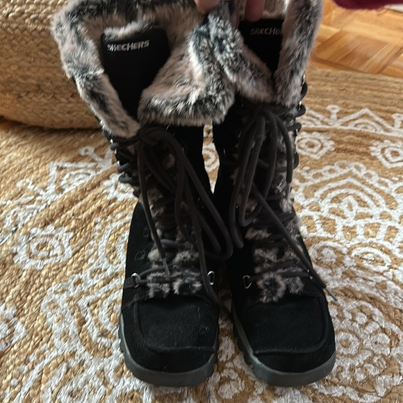 Skechers black suede & faux fur waterproof insulated convertible winter boots 9 - Picture 3 of 11